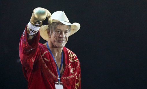 Мики Рурк е неузнаваем, събира пари от фенове, за да си плати наема СНИМКИ