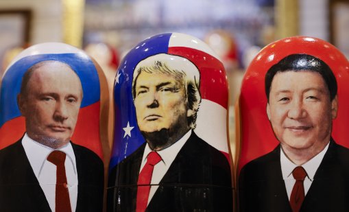 Приликите и разликите в посещенията на Тръмп и Путин в Китай