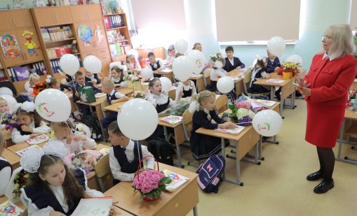 Фалшиви бомбени заплахи белязаха началото на новата учебна година в Русия
