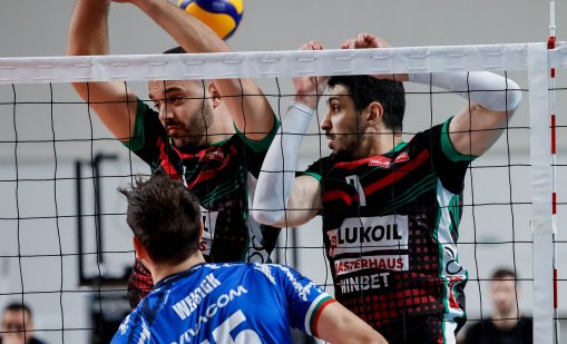 Нефтохимик спъна волейболния Левски по пътя за титлата