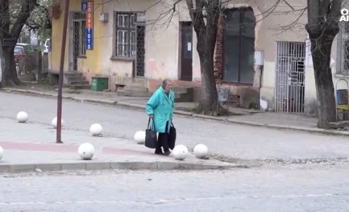 Забравеният Северозапад: Пътища убийци и скъпи лекарства