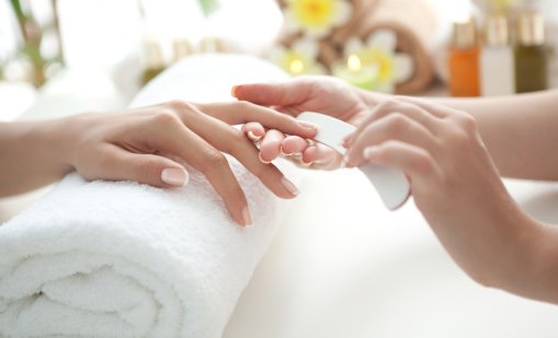 Идеалните дизайни маникюр за свежо начало