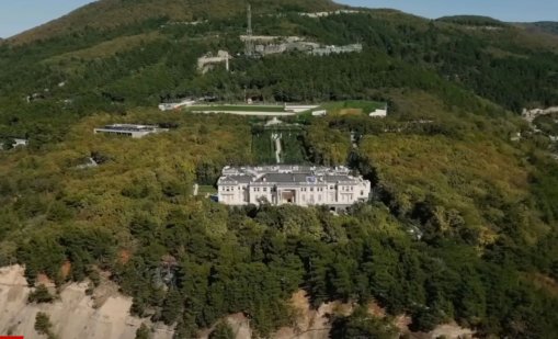Украински дронове подпалиха гората около азкошното имение на Путин край Черно море