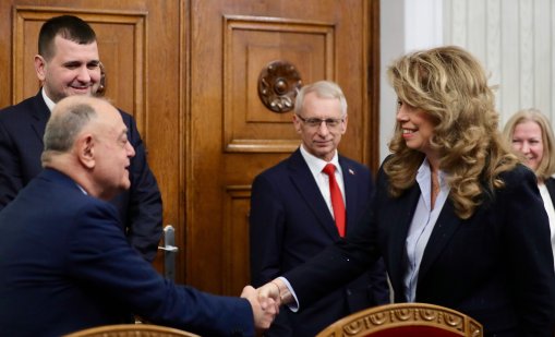 ПП-ДБ се срещна с Йотова, призоваха за смяна на модела Борисов-Пеевски