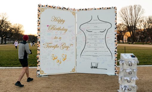 Още през 2006 г. Тръмп е казал на полицията, че "всички&ldquo; знаят за Епстийн