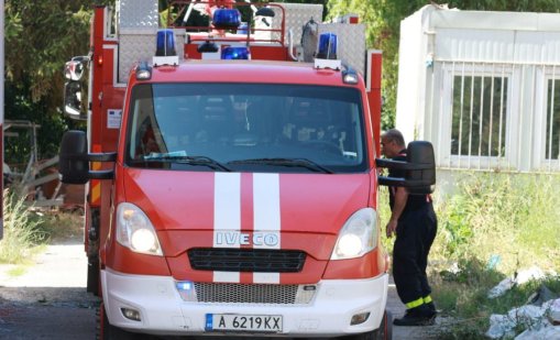 Евакуират хора в Айтос заради пожар над града