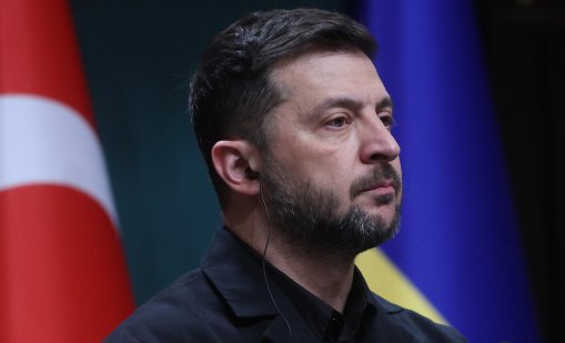 Заради мирния план: Зеленски панически се обадил на Макрон, Стармър и Мерц