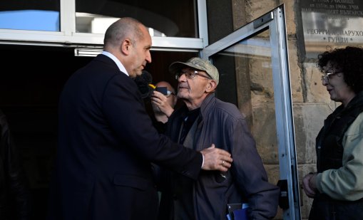 Румен Радев и ПБ печелят вота в чужбина, ПП-ДБ са първи в САЩ