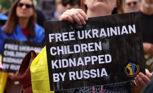 “Невъзможно е да ги върнем“: Масовото отвличане на украински деца е военно престъпление