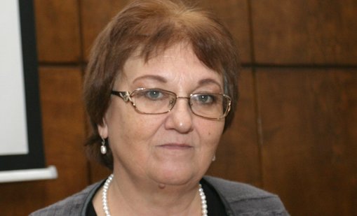 Стефанова: Без подкрепата на ПБ няма път към президентството