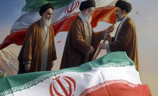 Четвърта екзекуция, свързана с демонстрациите в Иран: Обесиха 18-годишен