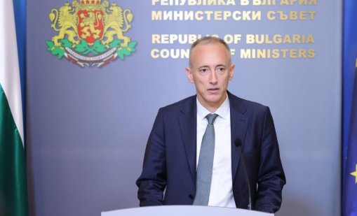 Образователният министър категоричен: Не можем да отложим матурите заради стачката