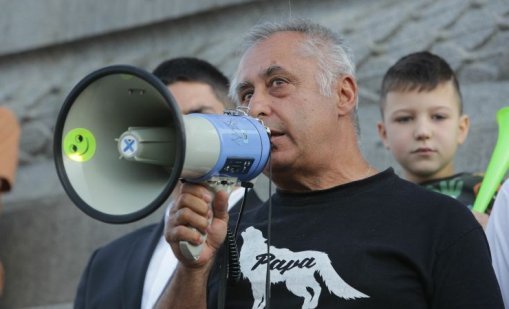 Бащата на Кирил Петков: Предатели, по-добре ПП да изчезне