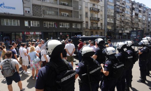107 души са задържани по време на протестите в Сърбия