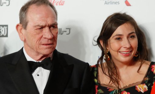 Откриха мъртва в хотел дъщерята на легендата Томи Лий Джоунс