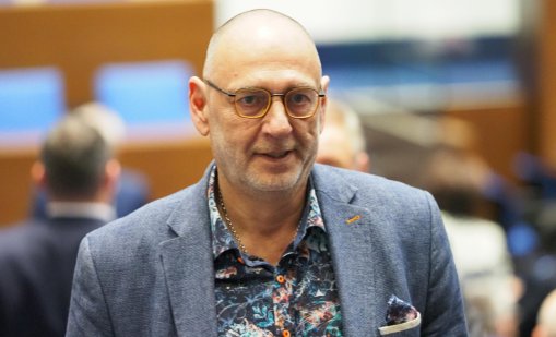Галя Василева се закле като депутат на мястото на Любен Дилов-син