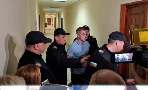 Никола Бургазлиев, помел семейство с АТВ-то в Слънчев бряг, отива на съд