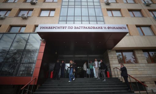 5 причини все повече млади хора да избират обучение в Университета за застраховане и финанси