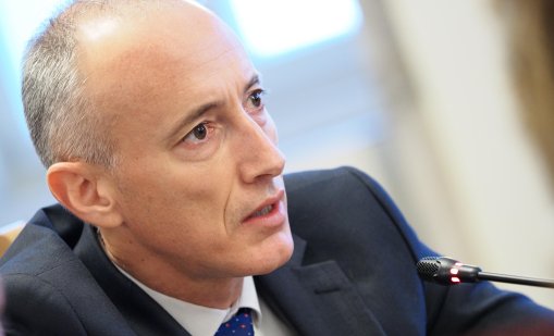 Вълчев разкри: Повечето учители в "Космос" не са педагози  