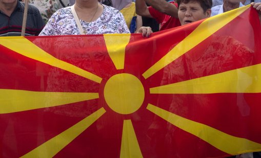 Подозират замърсена питейна вода за масово натравяне