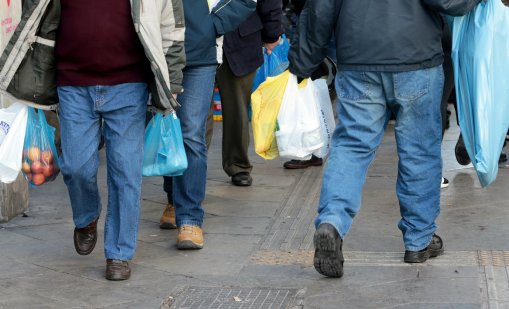 Гърция дава помощи заради високите цени на горивата и храните