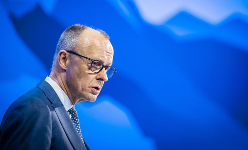 Осуетиха заговор за умишлено повреждане на частния самолет на Мерц