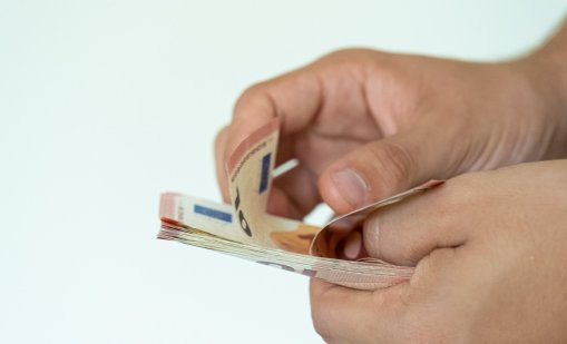 52% скок на заплатите в Антикорупционната и Комисията за незаконно придобито имущество