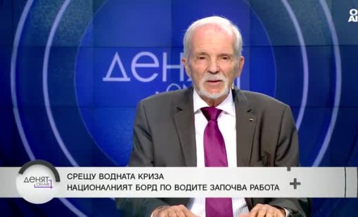 Доц. Великов: Вотът на недоверие като политически инструмент се изчерпа