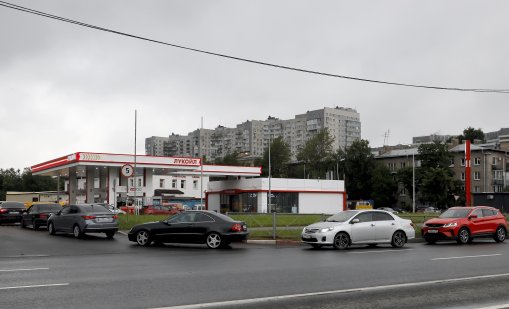 По-малко от една трета от руските бензиностанции разполагат с гориво