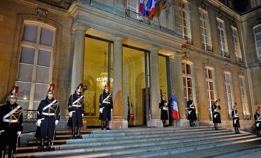 Кражба в Елисейският дворец, задигнаха... вилици и ножове