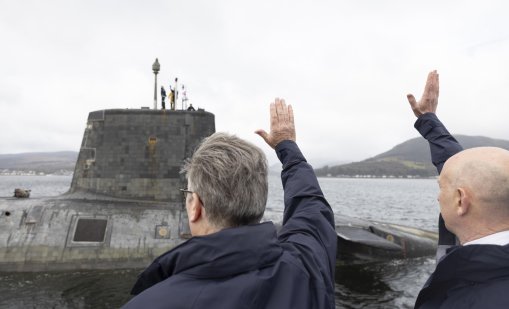 Защо британска атомна подводница прекара повече от 200 дни в морето?