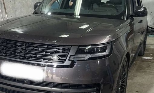 Полицията откри депо за крадени луксозни коли във Велинград