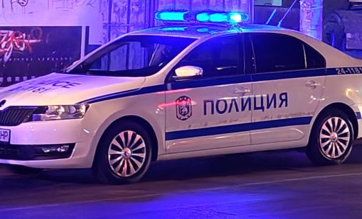 Товарен автомобил блъсна пешеходец на заден ход, почина на място