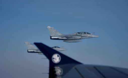 Китайски J-16 срещу френски Rafale: Какво показа въздушният сблъсък над Египет?