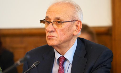 Силви Кирилов прие оставката на Обществения съвет за изграждане на Национална детска болница