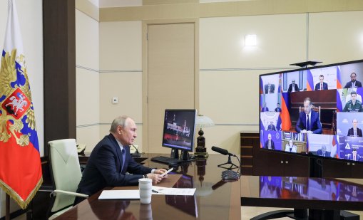Санкциите не спират Путин: защо преговорите за мир в Украйна стават все по-неотложни