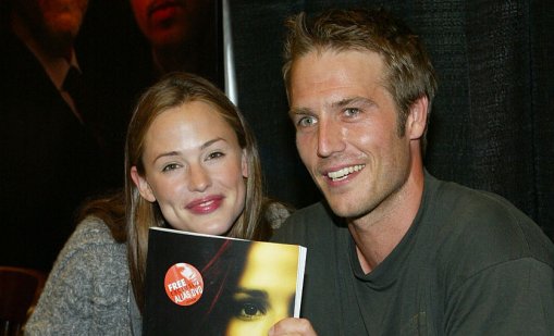 Как изглежда днес Майкъл Вартан - холивудският красавец, който излизаше с Дженифър Гарнър и направи хит с Джей Ло