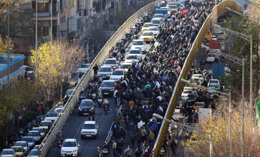 Тръмп: Иран ще бъде ударен много силно, ако бъдат убити демонстранти