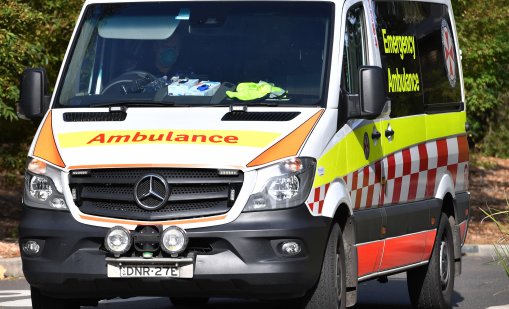  Един мъртъв и двама тежко ранени при нападение с нож в Сидни