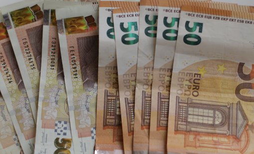 Теглим само евро от банкомат след влизането ни в еврозоната