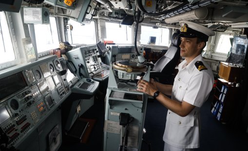 Нов ход на Великобритания, разположи ядрена подводница край Иран