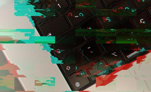 Разследват източване на 20 000 лв. от сметки на жена чрез фишинг имейли