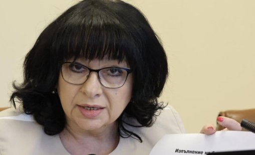 Петкова с думи към Василев: Няма нито един изпълнен бюджет