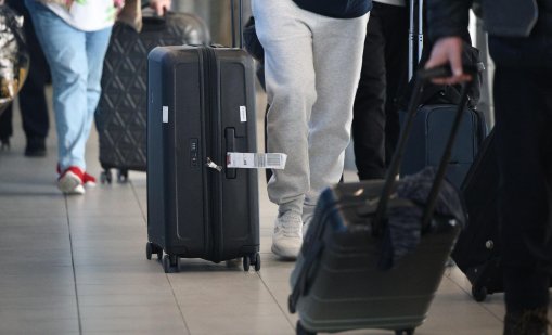 Близо 50 български туристи останаха без багаж след чартър до Шарм ел-Шейх