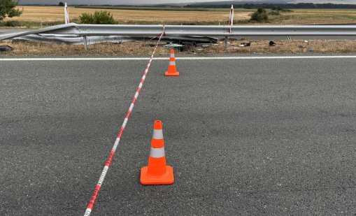 Затвориха АМ "Тракия" в двете посоки заради големия пожар край Пазарджик 