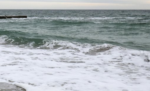 Издирват екипажа на кораб между Созопол и Приморско