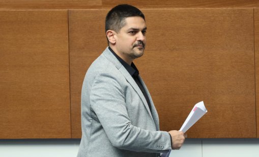 Радостин Василев: Българският народ трябва да се вдигне на протест