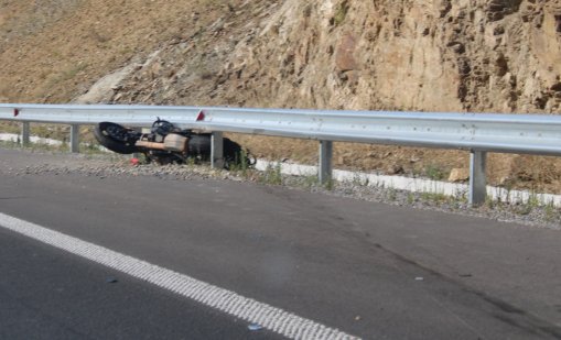 Инцидент на пътя край Елисейна прати трима мотористи в болница