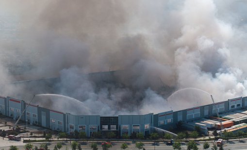 Служител подпали склад заради ниска заплата ВИДЕО