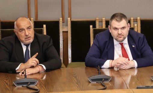 Борисов е слаб и дезориентиран, Пеевски не знае в коя посока да тръгне